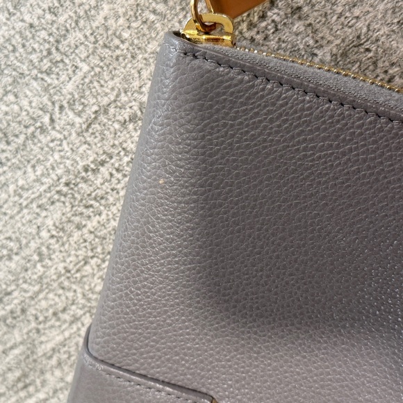 Yves Saint Laurent Gray Gold Wallet Sophisticated Design - Picture 8 of 16